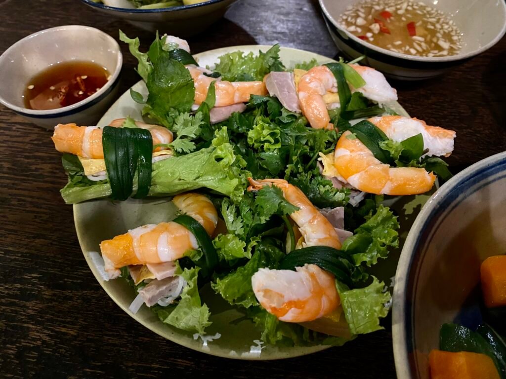 Tầm Vị - Tôm cuốn