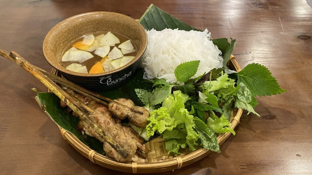 ÔBuncha Bún chả truyền thống