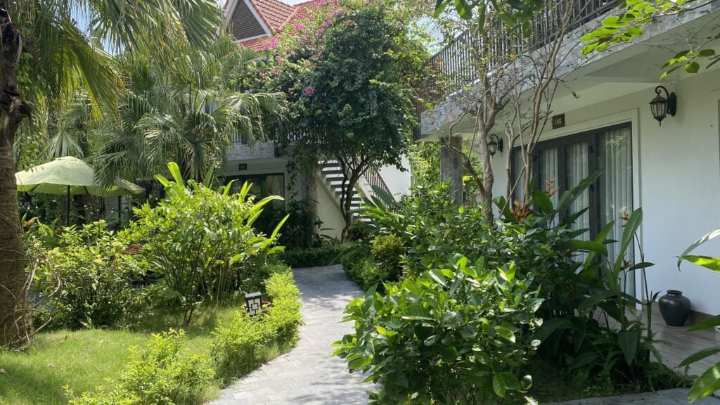 Bai Dinh Riverside Resort & Spa