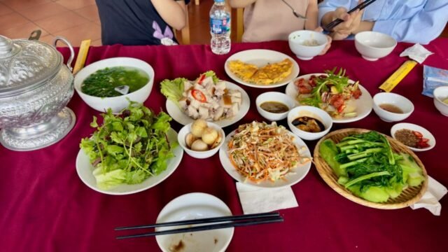 Cơm quán 64 Cơm quán 64