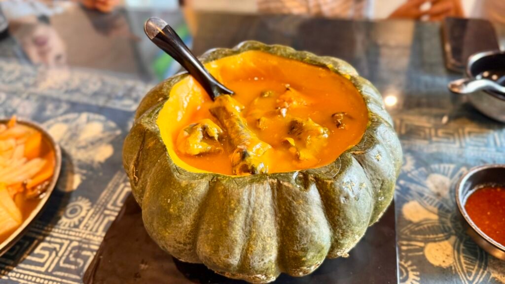 Gà bí đỏ Sapa
